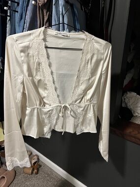Abercrombie & Fitch Ivory Lace-Trim Tie-Front Blouse